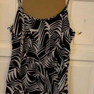 AB Studio Black and White Patterned Camisole Top XL